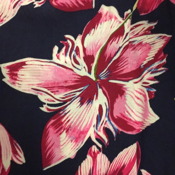 Anthropologie by Eloise Flower top size M - Picture 3 of 4